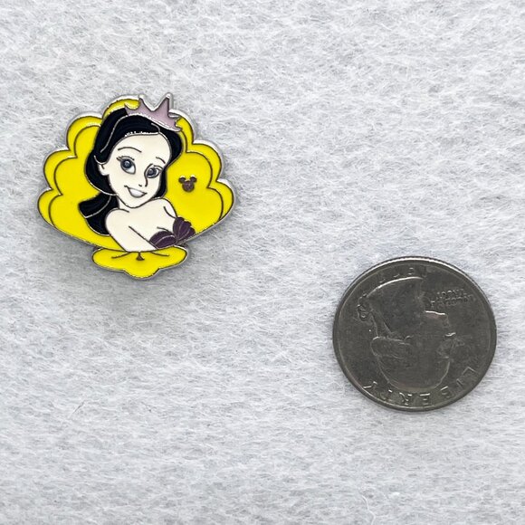 🔮‎ 5/$25 Disney Little Mermaid Daughters of King Triton Alana Pin - Picture 2 of 2